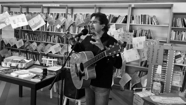 Parole per musica - Incontro con il cantautore Roberto Frugone - Gattorna 2017.05.20